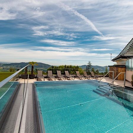 Hotel Irmgard Strass im Attergau المظهر الخارجي الصورة