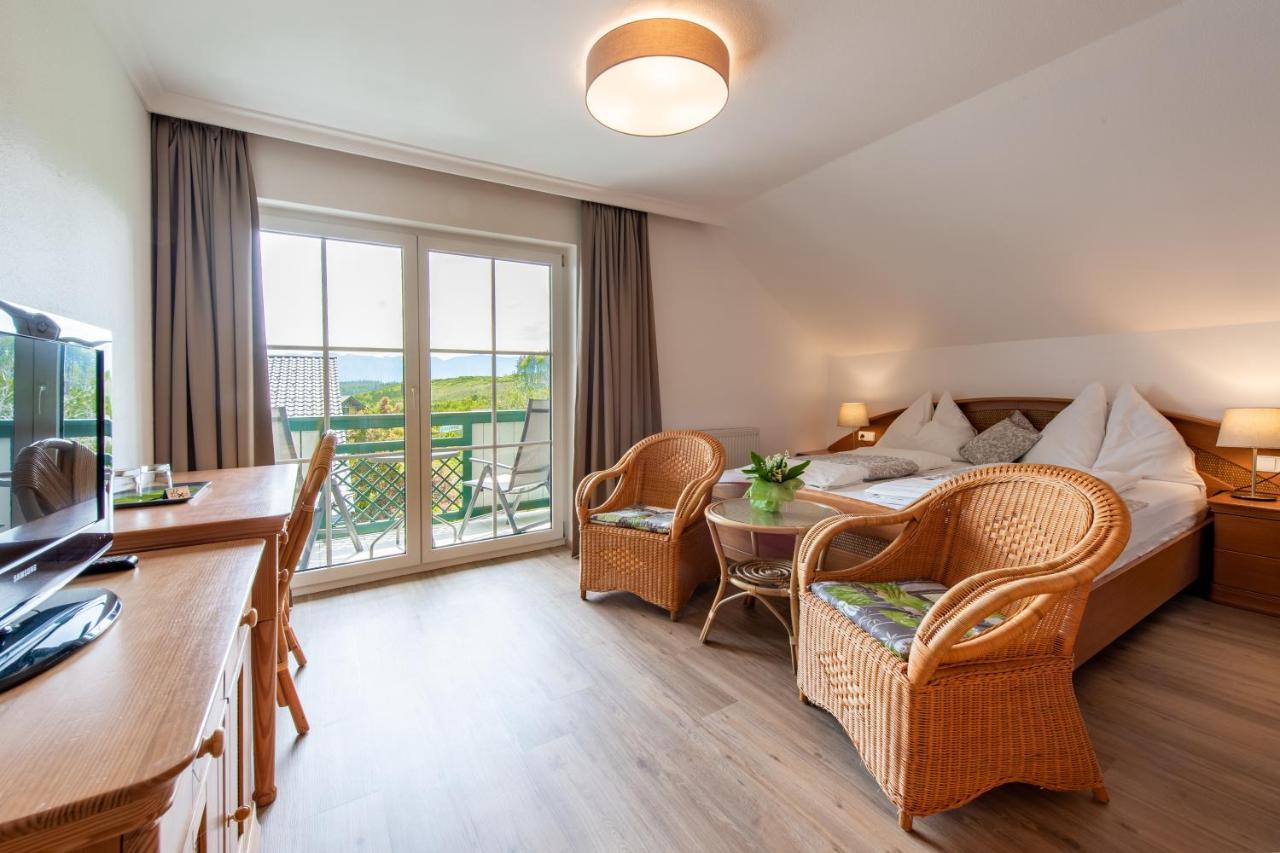 Hotel Irmgard Strass im Attergau المظهر الخارجي الصورة