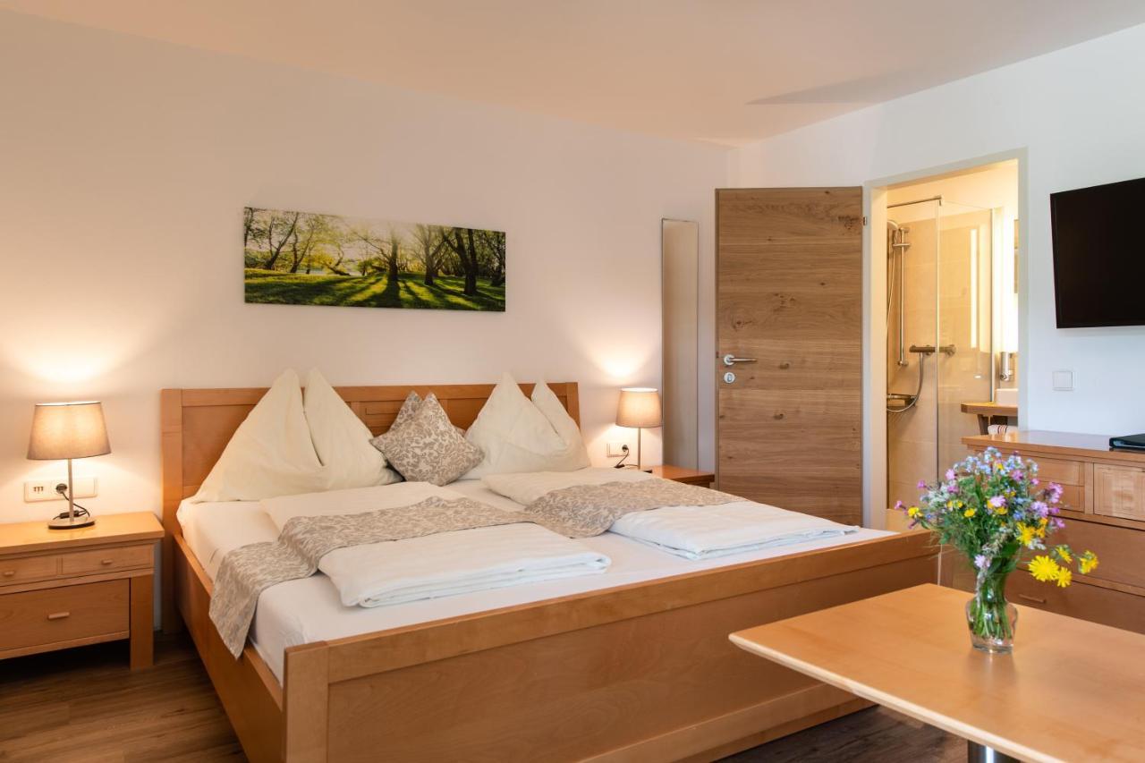 Hotel Irmgard Strass im Attergau المظهر الخارجي الصورة