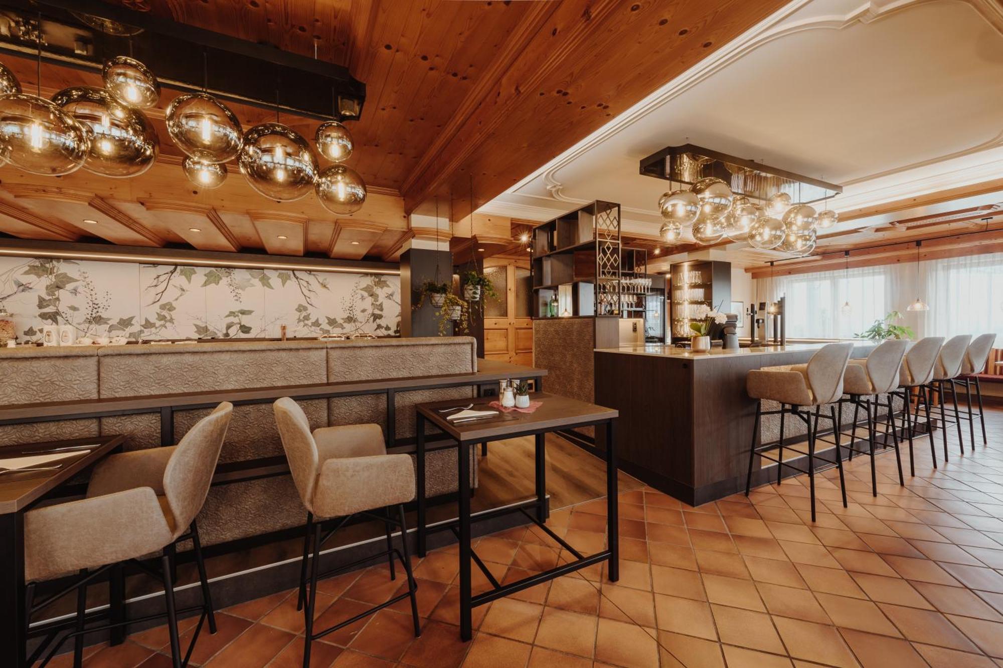 Hotel Irmgard Strass im Attergau المظهر الخارجي الصورة