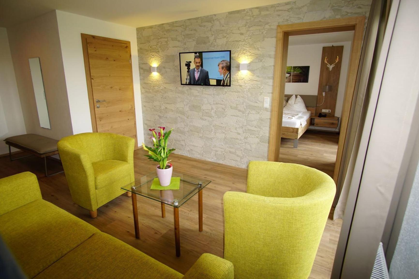 Hotel Irmgard Strass im Attergau المظهر الخارجي الصورة