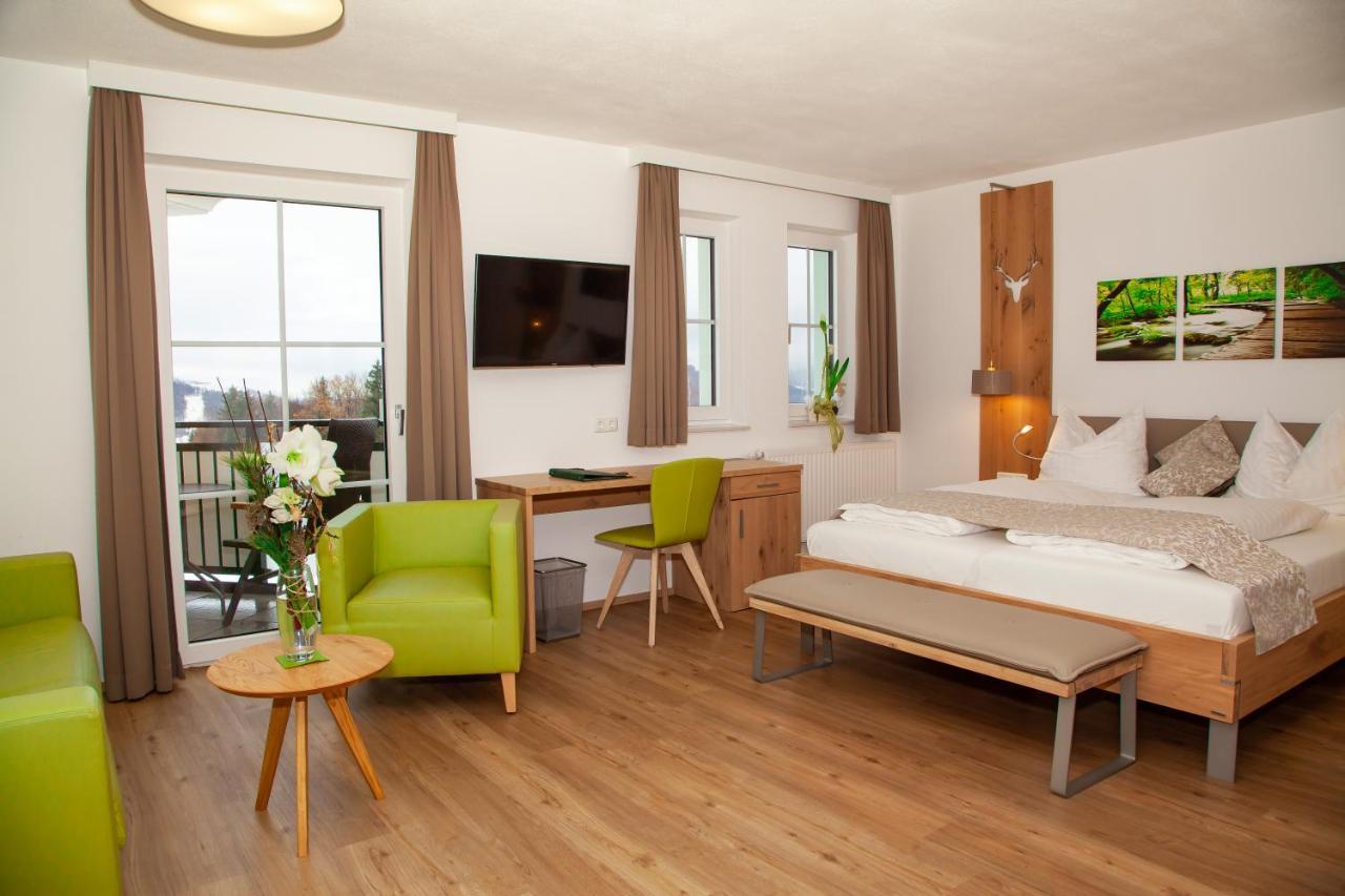 Hotel Irmgard Strass im Attergau المظهر الخارجي الصورة